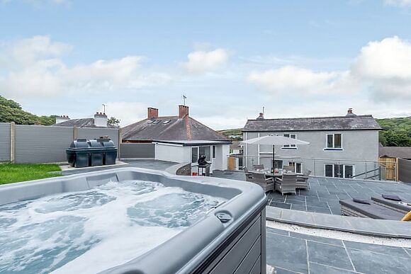 Islwyn in Aberaeron
