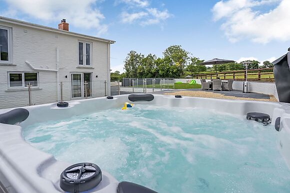 Penlon Cwrws in Henllan