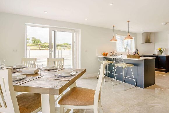 Penlon Cwrws in Henllan