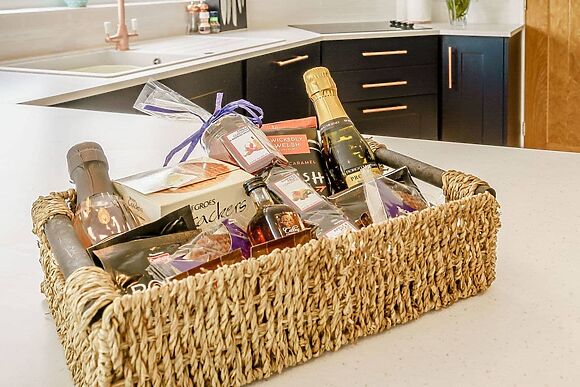 Penlon Cwrws in Henllan