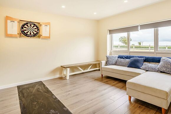 Penlon Cwrws in Henllan