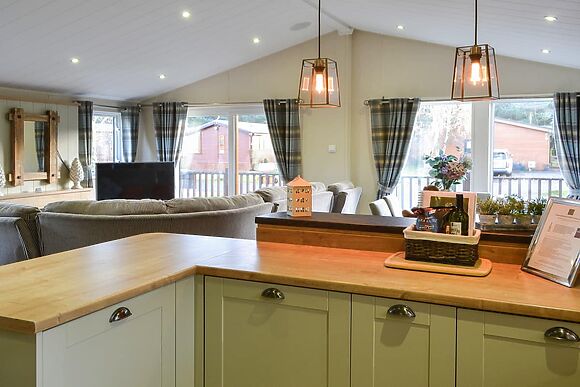 Griffon Lodge at Felmoor Park