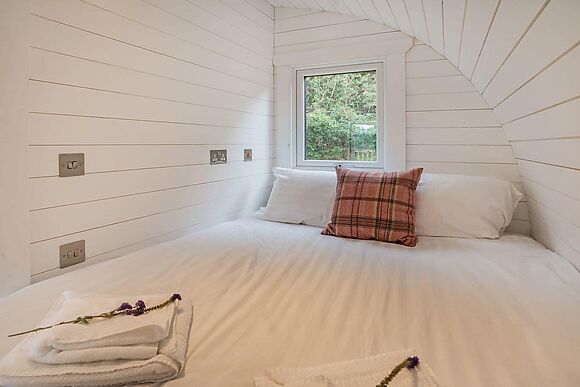 Cwtch at Cwmporthman Farm