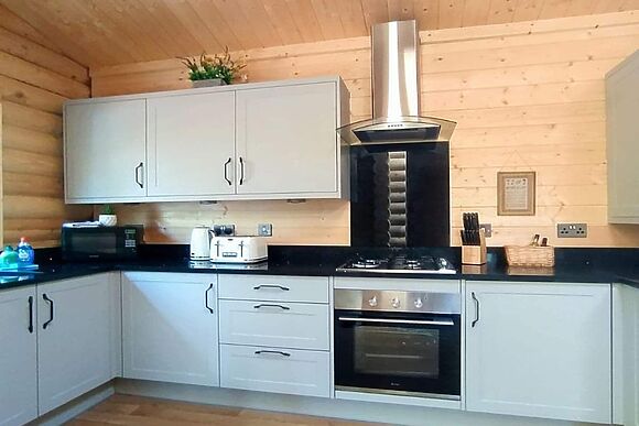 Gingerbread Log Cabin in Felton