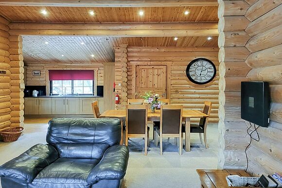 Tyne Log Cabin in Felton