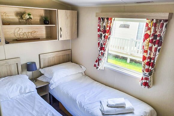 Hamilton Lodge at Felmoor Park