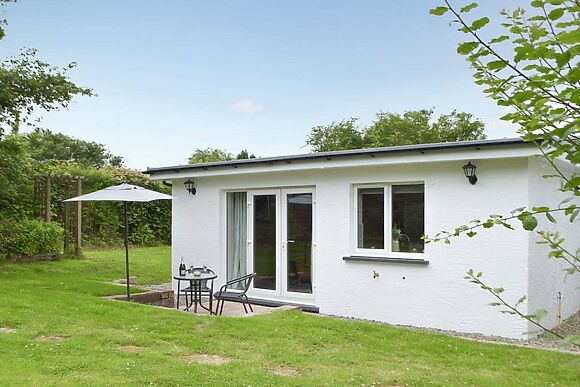 Llain Cottage in Cross Inn