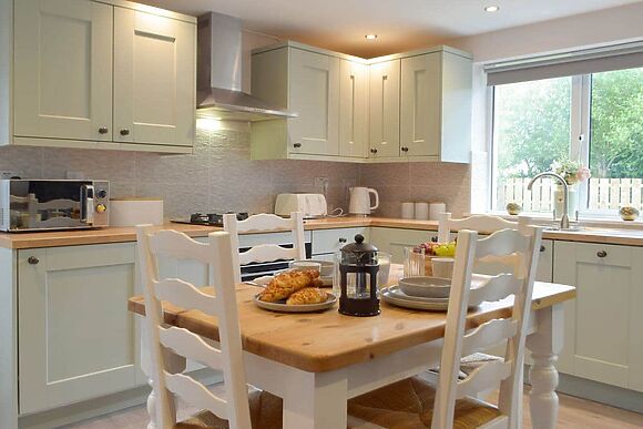 Llain Cottage in Cross Inn