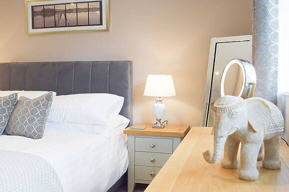 Llain Cottage in Cross Inn