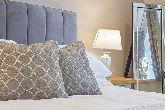 Llain Cottage in Cross Inn