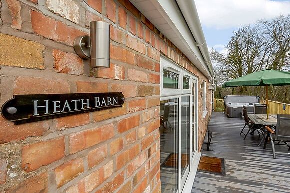 Heath Barn in Suckley