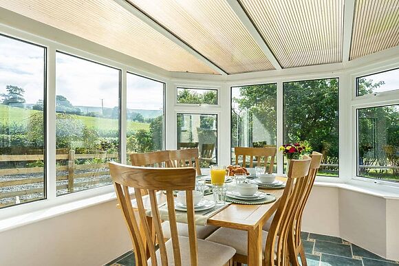 Meadowcroft in Hundred House