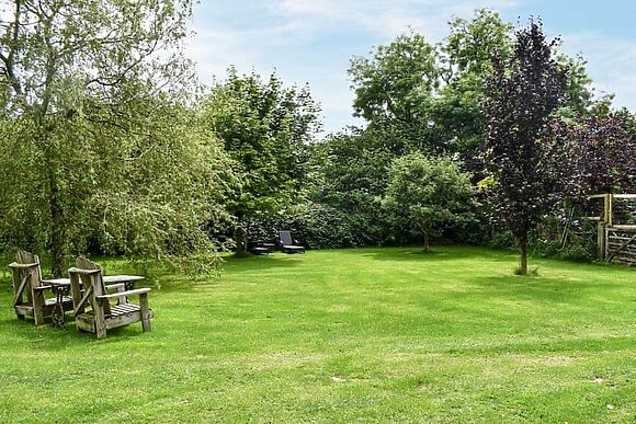 Stelling Minnis at Toms Cabin