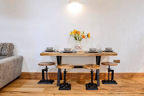 Cullew Bothy in Kirriemuir