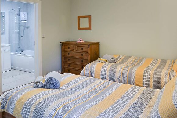 Lily Broad Cottage in Rollesby