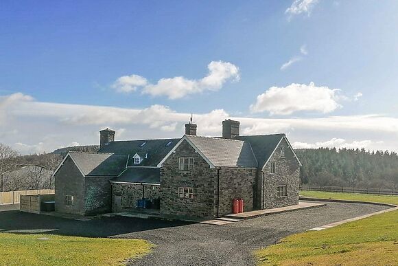Colstey Farmhouse in Clun