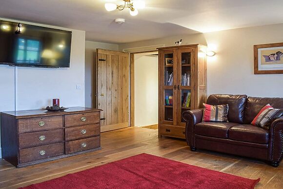 Colstey Farmhouse in Clun