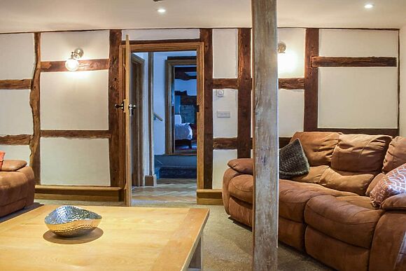 Colstey Farmhouse in Clun