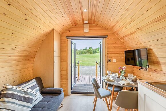 Brook Valley Glamping-Oak