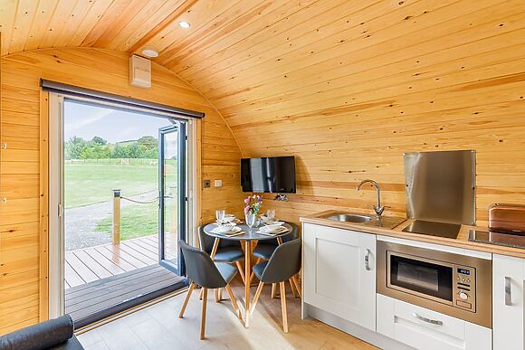 Brook Valley Glamping-Oak