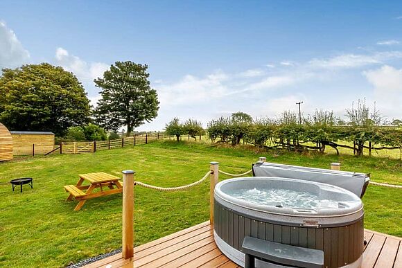 Brook Valley Glamping-Elm