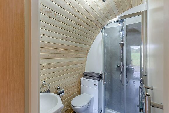 Brook Valley Glamping-Chestnut