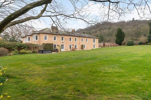 Armathwaite Manor-Meadow View