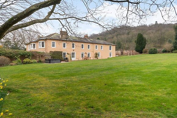 Armathwaite Manor-Meadow View