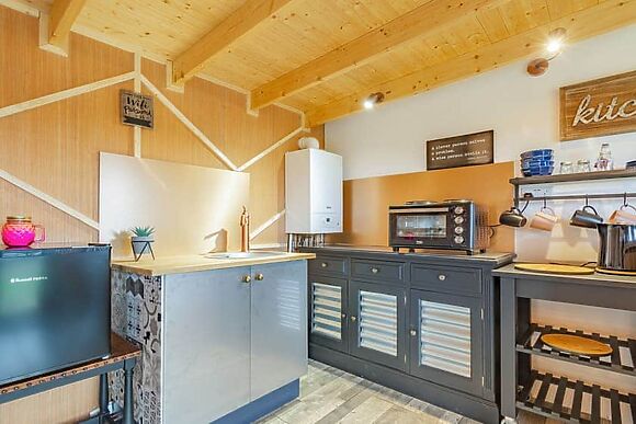 Holly’s Hidden Hideaway