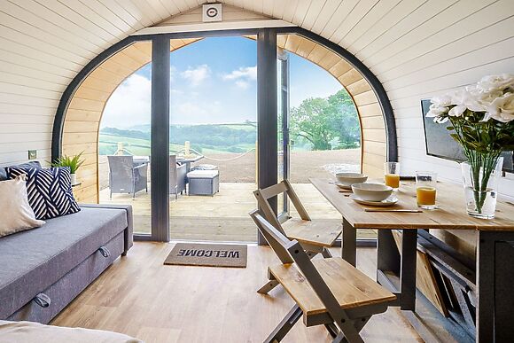 Gwennol at Llain Farm