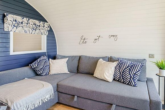 Gwennol at Llain Farm