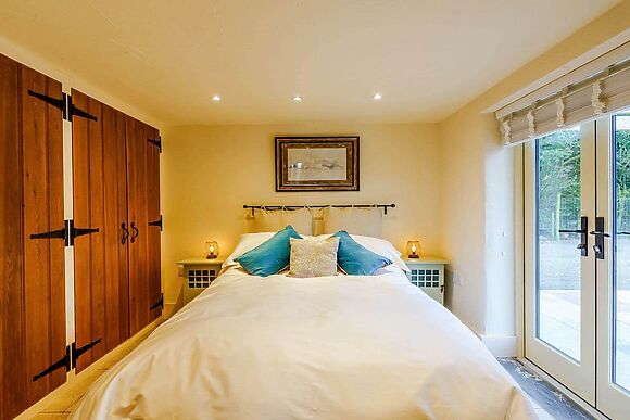 Woodpecker Cottage in Whitechapel