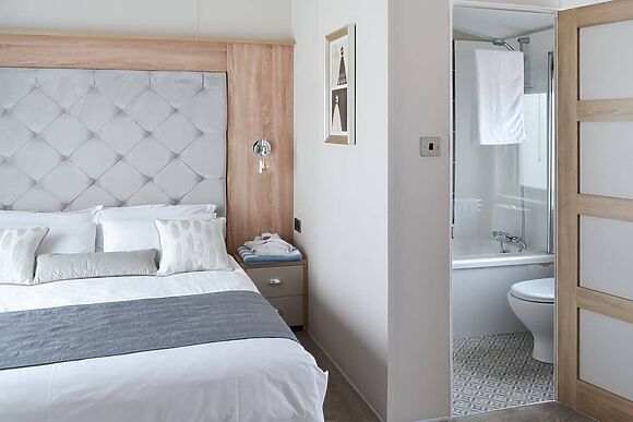 Reel Paradise at The Laurels