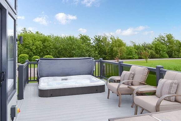 Reel Paradise at The Laurels