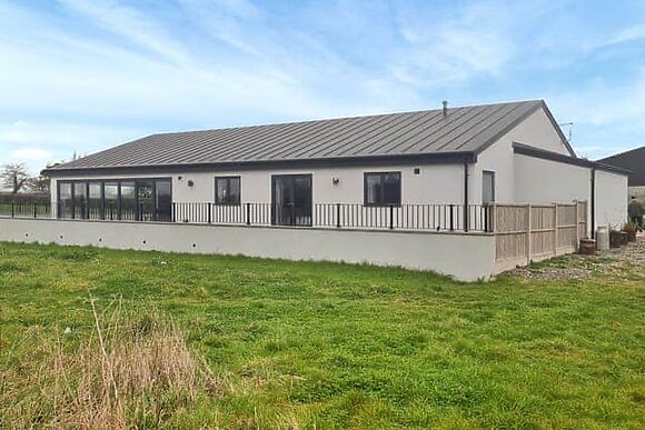 The Bungalow at Applebarn Holidays