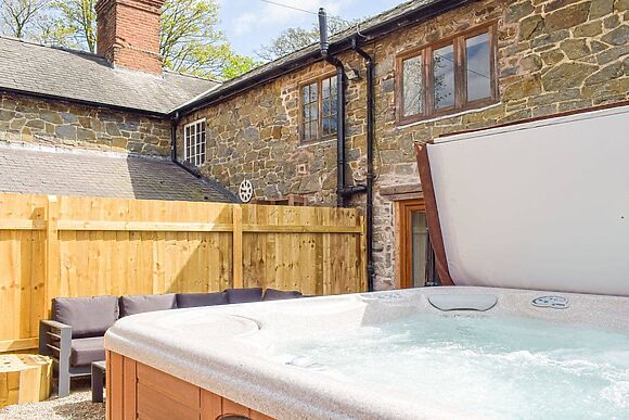 Wheelwright Cottage in Clunbury