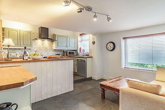 Horseshoes House
