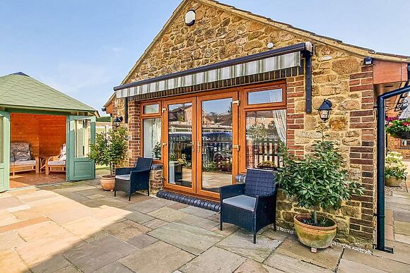 Whitney Cottage in Horton