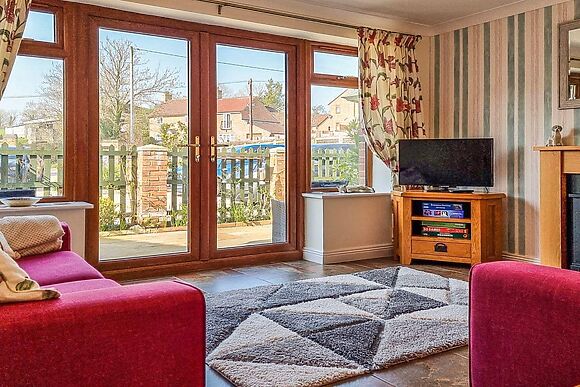 Whitney Cottage in Horton