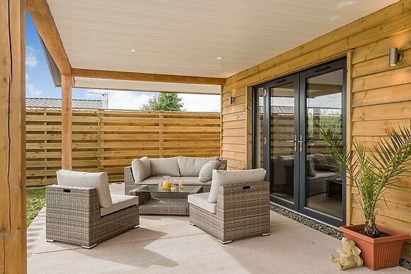 Bramley Lodge in Lyonshall