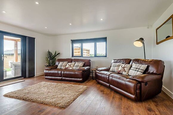 Bramley Lodge in Lyonshall