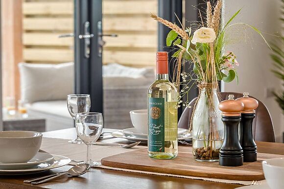 Bramley Lodge in Lyonshall