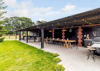 Walnut Tree Barn in Barnham