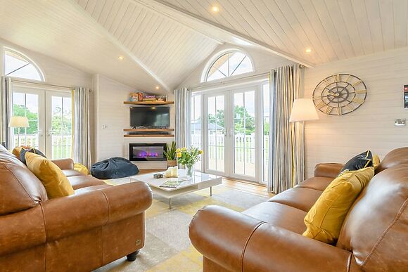 Mahonia Lodge