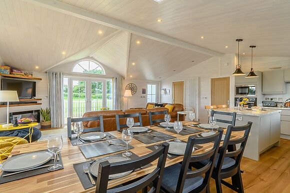 Mahonia Lodge