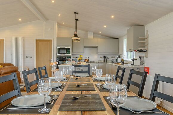 Mahonia Lodge