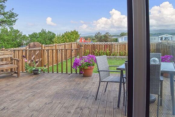 Y Nyth Yn Bwthyn Coed Gellyg