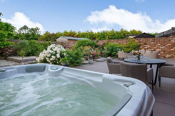 Yew Tree Farm in Ashford