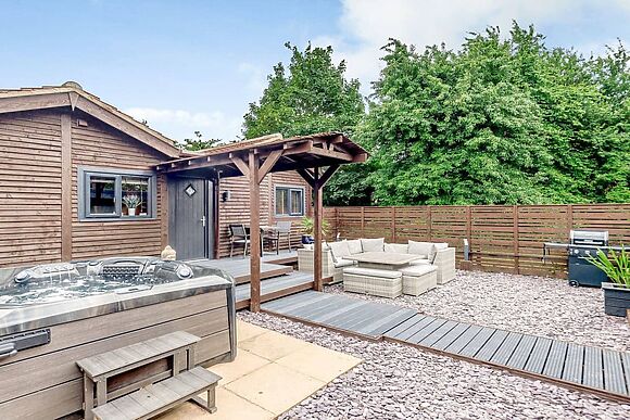 Orchard Retreat in Kirton