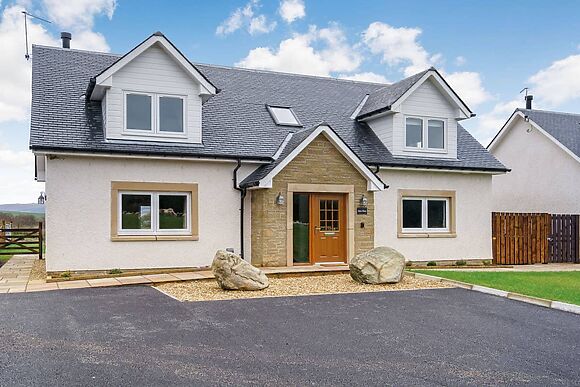 Iora Rua At Gartclach Farm